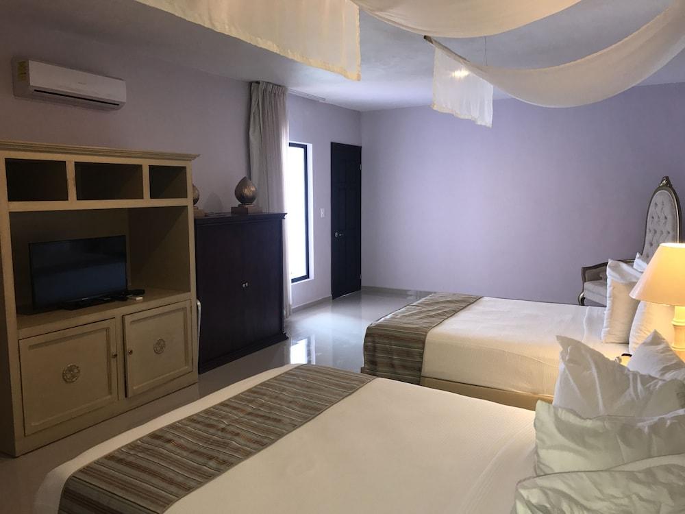 Hotel Lavanda Cas Mérida Exterior photo Deluxe room at the hotel
