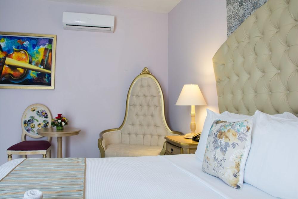 Hotel Lavanda Cas Mérida Exterior photo A room at the hotel