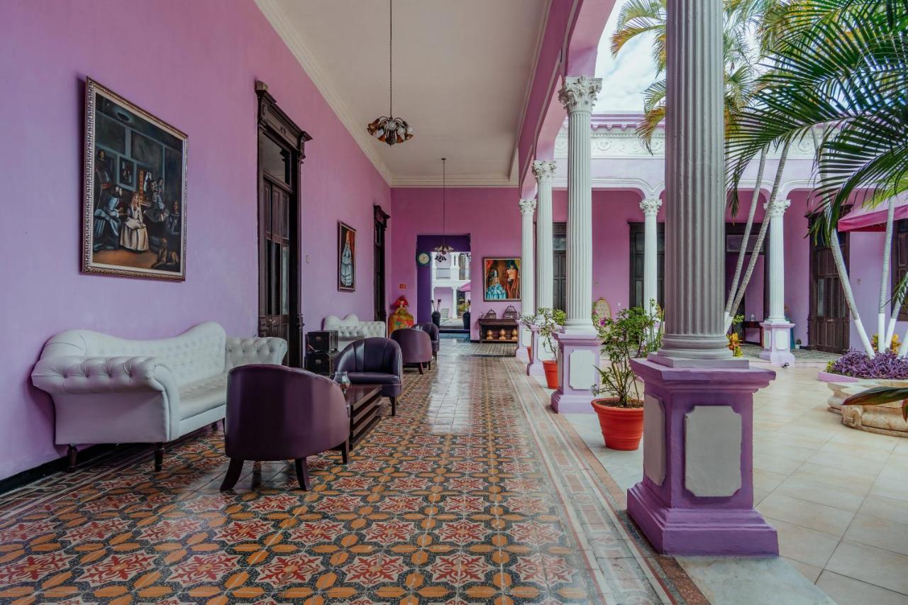 Hotel Lavanda Cas Mérida Exterior photo Interior of the house