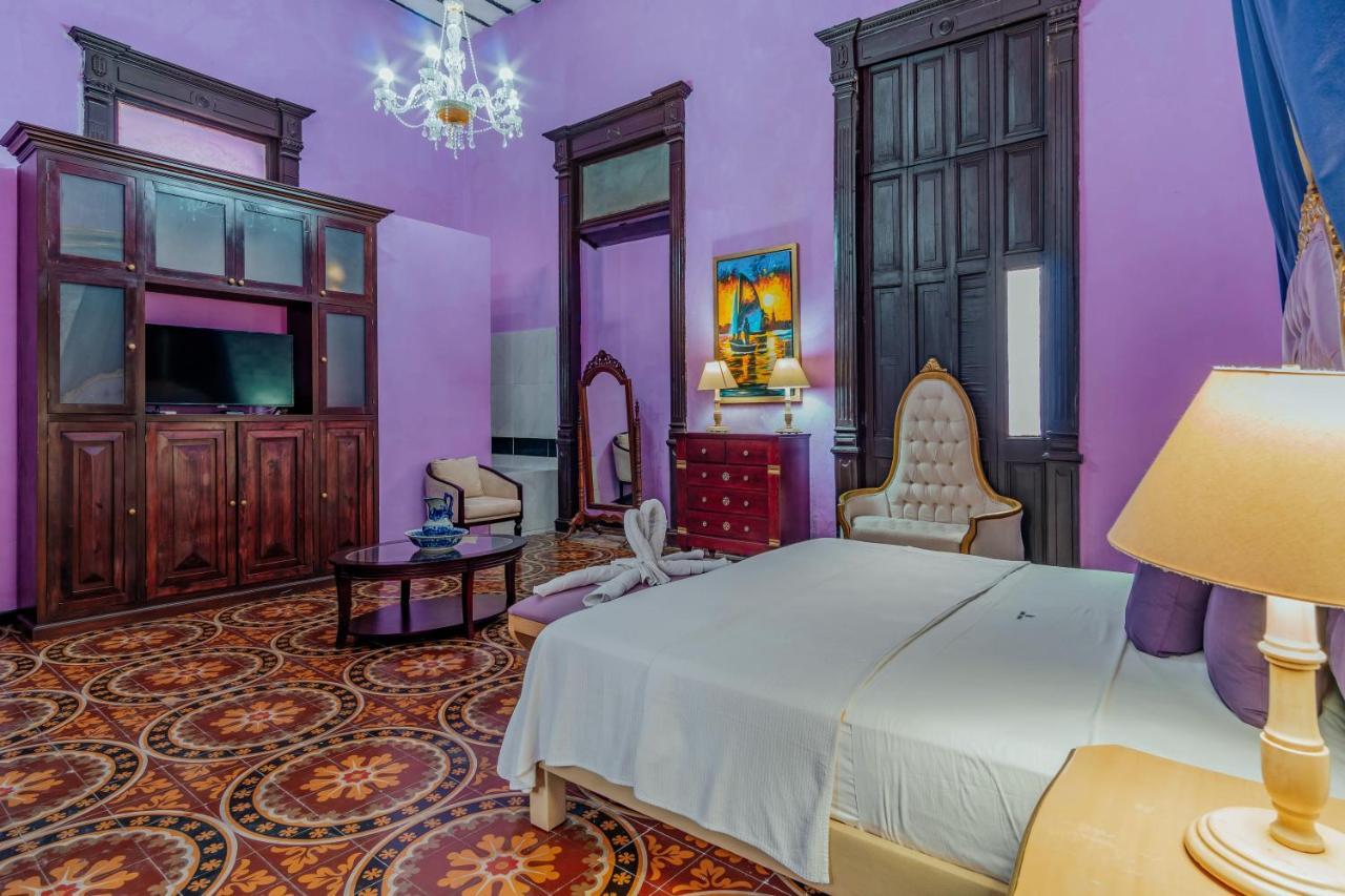 Hotel Lavanda Cas Mérida Exterior photo Suite at Hotel El Prado