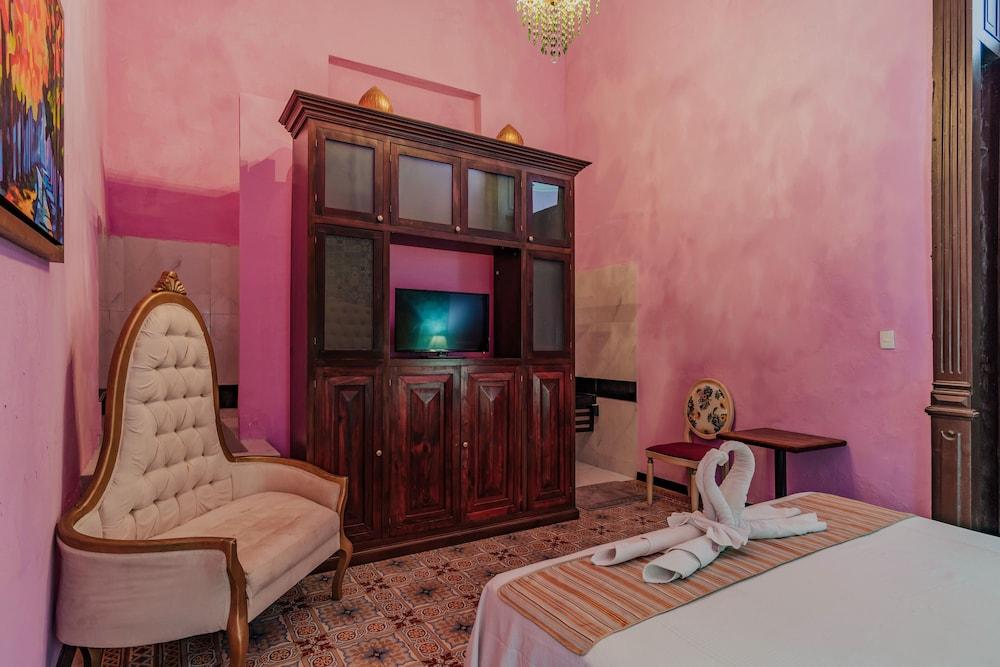Hotel Lavanda Cas Mérida Exterior photo A room at the hotel