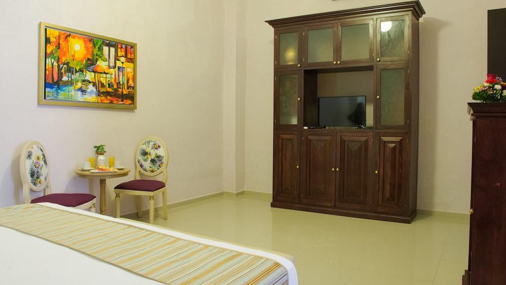 Hotel Lavanda Cas Mérida Exterior photo A room at the hotel